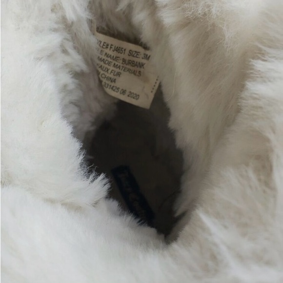 Gorgeous Juicy Couture Faux Fur Boots - Picture 3 of 6